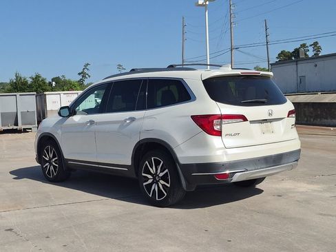 Used 2019 Honda Pilot Touring image 3