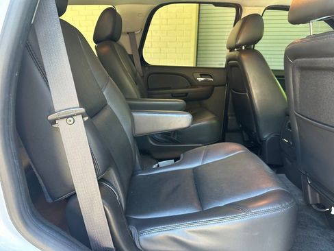 Used 2014 Chevrolet Tahoe LTZ AWD/4WD image 14