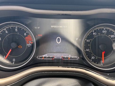 Used 2016 Jeep Cherokee Limited FWD image 13