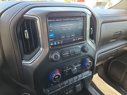 Certified 2022 Chevrolet Silverado 1500 RST w/ Z71 Off-Road Package AWD/4WD image 15