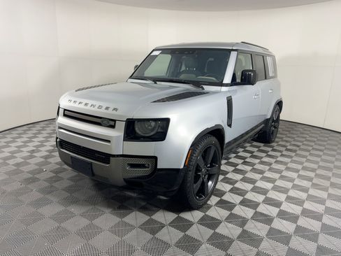 Used 2022 Land Rover Defender 110 X-Dynamic SE image 1