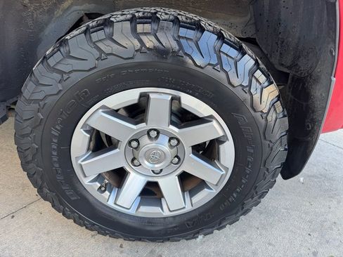 Used 2015 Toyota 4Runner Trail Premium AWD/4WD image 9