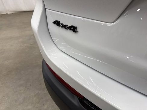 New 2025 Jeep Grand Cherokee L Limited w/ Trailer Tow Package image 23