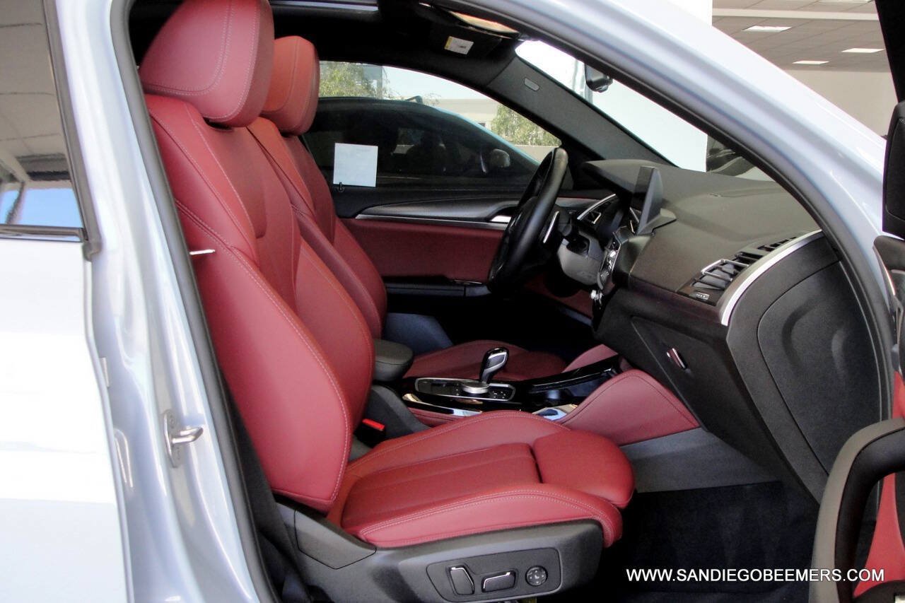 Used 2024 BMW X4 xDrive30i w/ Premium Package AWD/4WD image 34