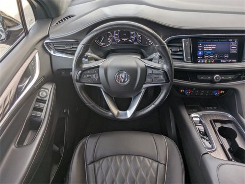 Used 2023 Buick Enclave Avenir w/ Avenir Technology Package image 20