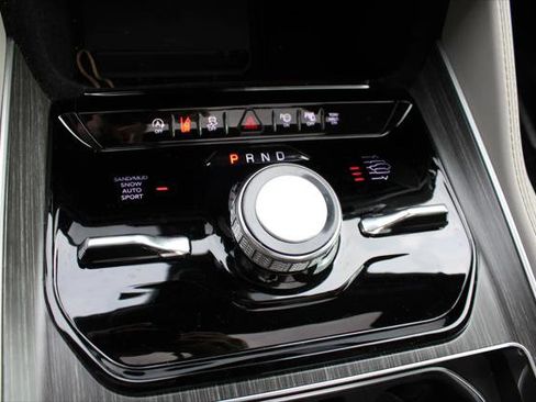 Certified 2023 Jeep Wagoneer Series II w/ Convenience Group I image 34