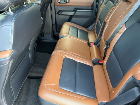 Used 2024 Ford Bronco Outer Banks AWD/4WD image 21