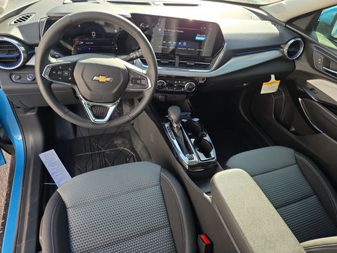 New 2026 Chevrolet Trax LT w/ Driver Confidence Package image 15