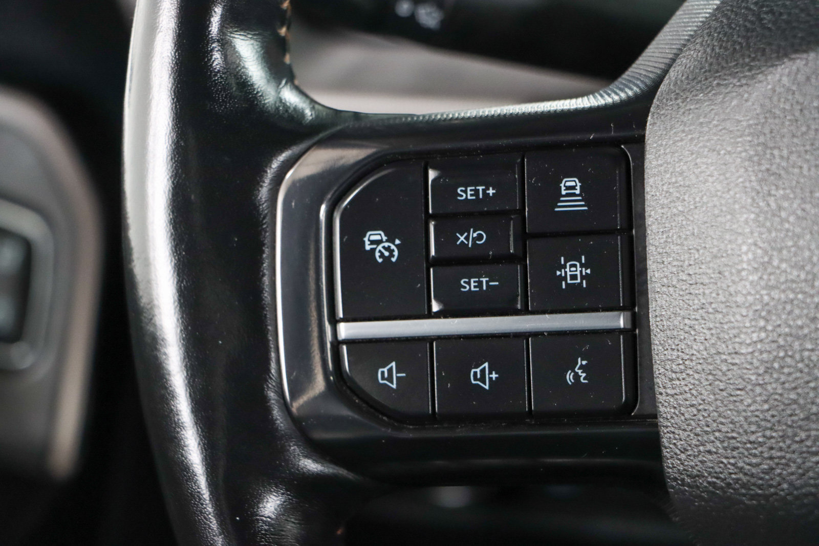 Used 2022 Ford F150 Platinum w/ Equipment Group 701A High AWD/4WD image 14