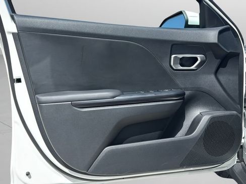 New 2026 Kia K4 FWD image 29