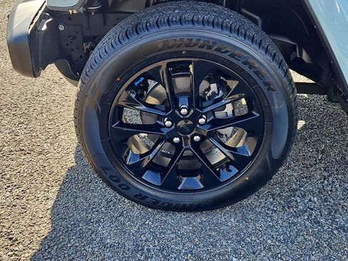 Used 2023 Jeep Wrangler Sahara w/ Dual Top Group image 7