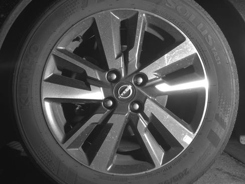 Used 2025 Nissan Versa SV FWD image 12