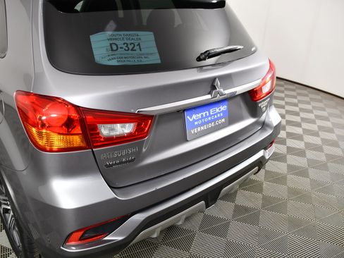 Used 2019 Mitsubishi Outlander Sport SE AWD/4WD image 15