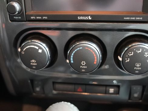 Used 2008 Dodge Challenger SRT8 image 21