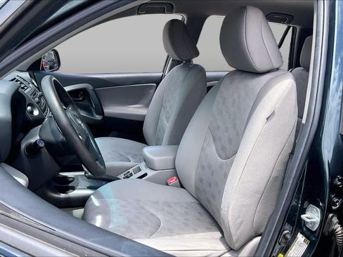 Used 2012 Toyota RAV4 FWD w/ Value Pkg image 6
