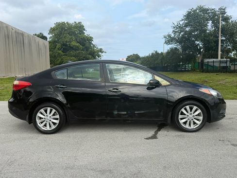 Used 2014 Kia Forte LX w/ Popular Package FWD image 6