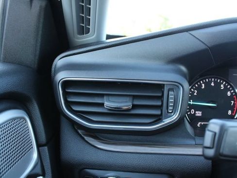 Used 2022 Ford Explorer Limited RWD image 8