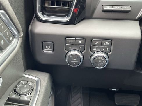 New 2026 GMC Sierra 1500 Denali AWD/4WD image 18