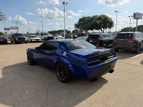 Used 2021 Dodge Challenger GT image 10