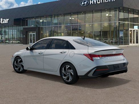 New 2025 Hyundai Elantra Sport image 5