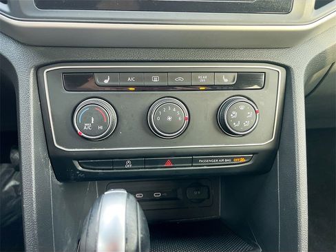 Used 2023 Volkswagen Atlas SE image 15