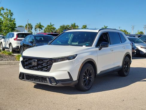 Used 2024 Honda CR-V Sport image 3