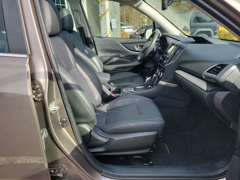 Certified 2023 Subaru Forester Limited image 29