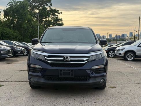 Used 2017 Honda Pilot EX image 3