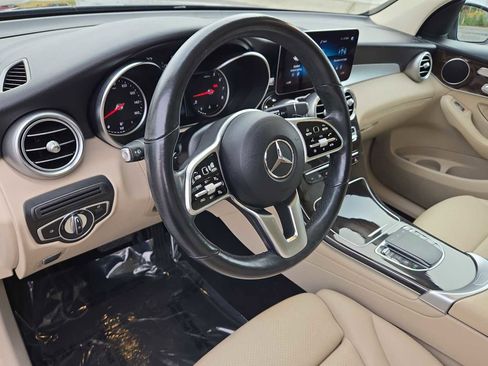 Used 2022 Mercedes-Benz GLC 300 4MATIC image 10