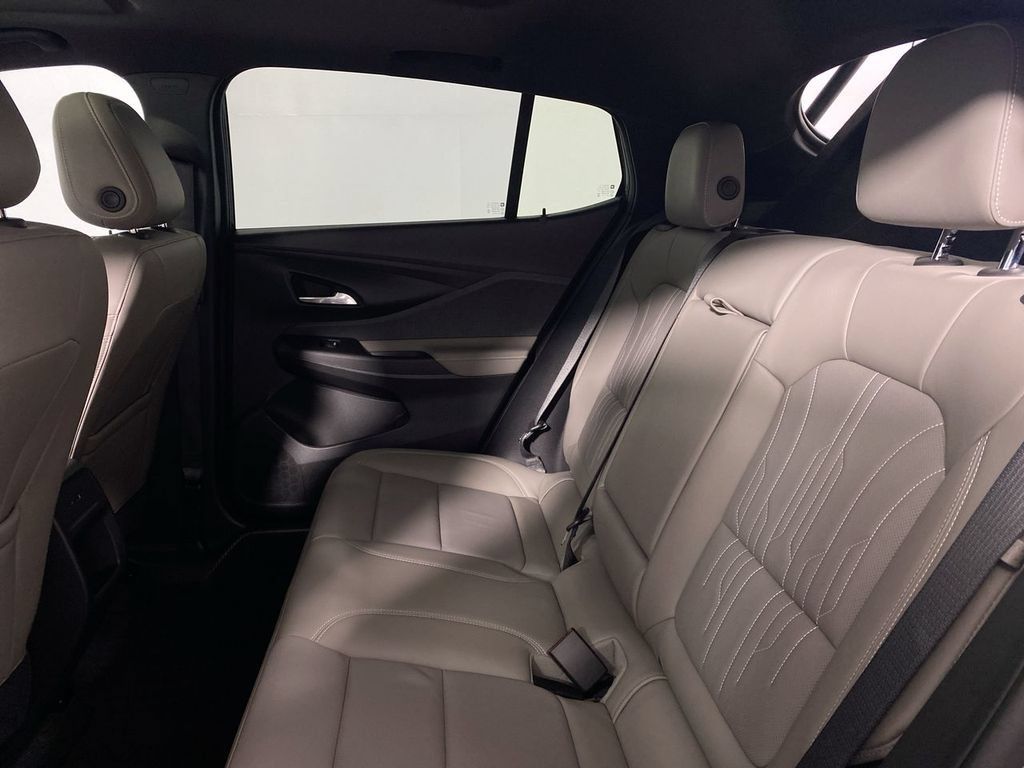 Certified 2024 Buick Envista Avenir FWD image 22
