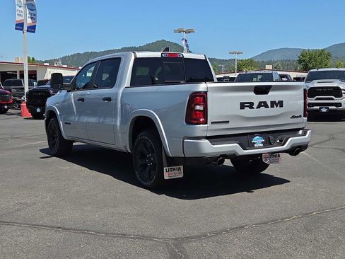 New 2026 RAM 1500 Big Horn AWD/4WD image 12