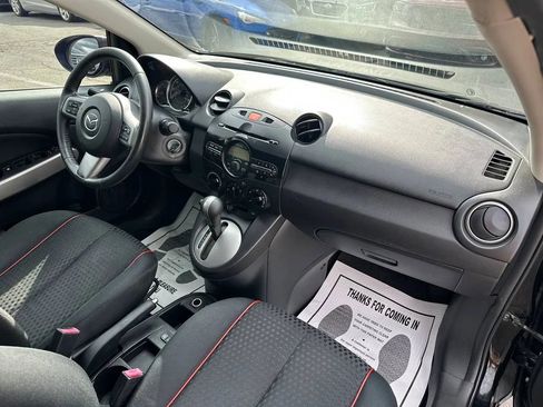Used 2013 MAZDA MAZDA2 Touring image 32