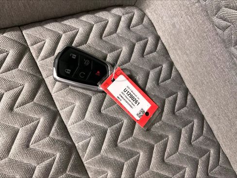 Used 2023 Chevrolet Equinox LT w/ Driver Convenience Package image 30