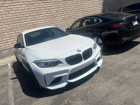 Used 2017 BMW M2 RWD image 3