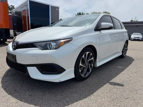 Used 2017 Toyota Corolla iM w/ All-Weather Mat Package FWD image 3