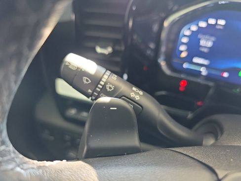 Used 2022 Chevrolet Silverado 1500 High Country w/ Technology Package image 46