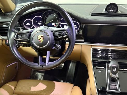 Used 2022 Porsche Panamera 4 w/ Premium Package AWD/4WD image 12