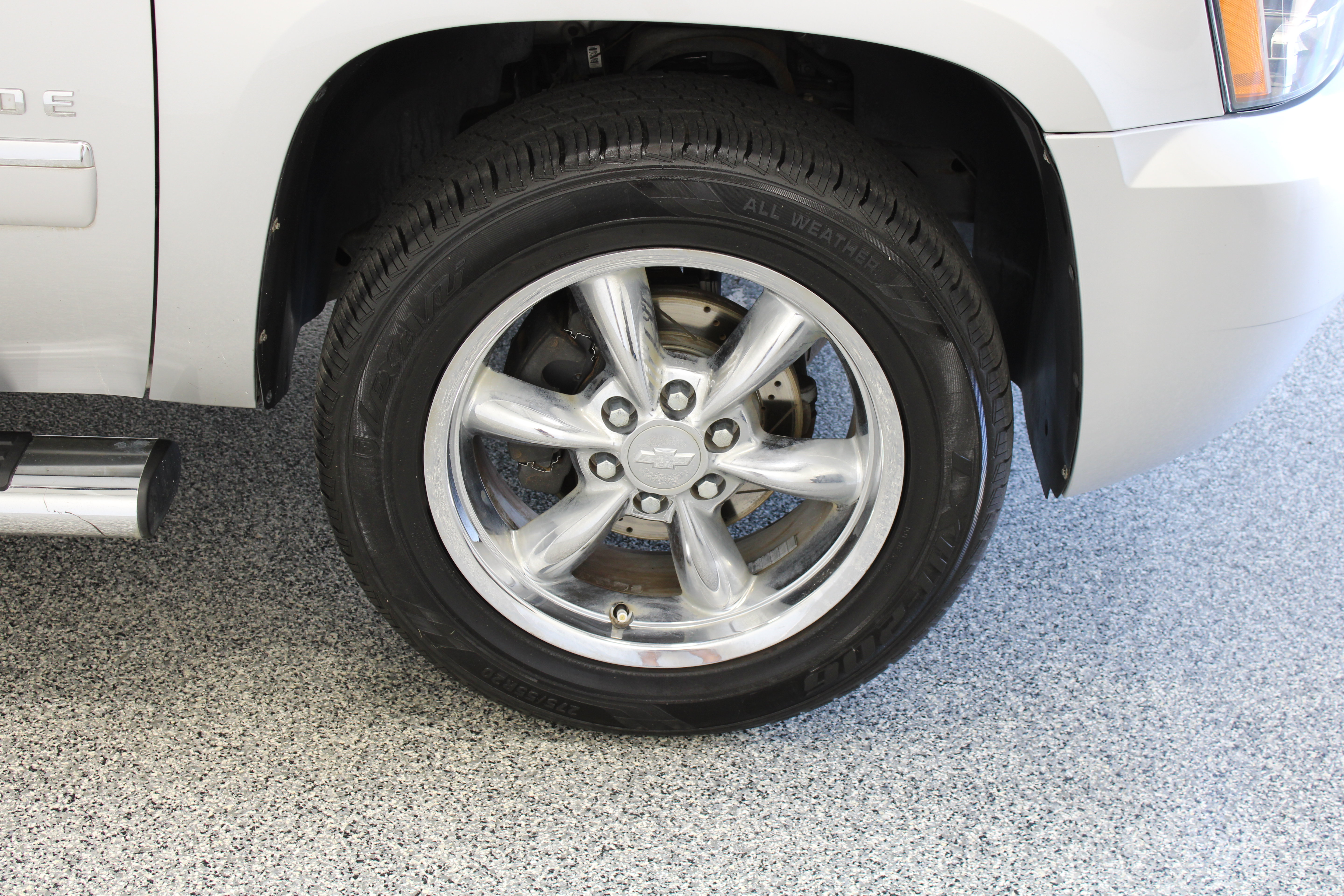 Used 2013 Chevrolet Tahoe LTZ RWD image 5