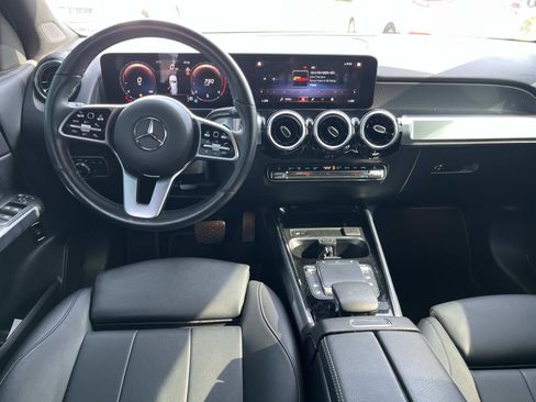 Used 2023 Mercedes-Benz GLB 250 4MATIC image 13