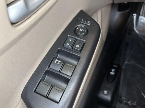 Used 2013 Honda Civic LX image 19
