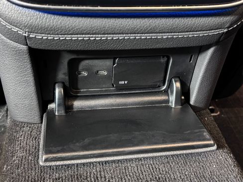 Certified 2022 Mercedes-Benz S 500 4MATIC w/ AMG Line Package image 32