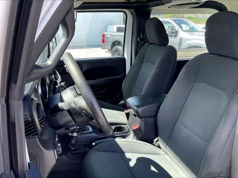 Used 2019 Jeep Wrangler Sport AWD/4WD image 11