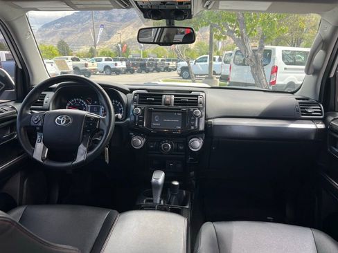 Used 2019 Toyota 4Runner TRD Off-Road Premium AWD/4WD image 22