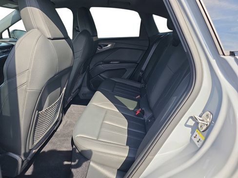 Used 2024 Audi Q4 e-tron Premium Plus w/ Premium Plus AWD/4WD image 9