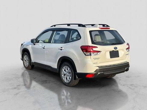 Used 2023 Subaru Forester image 3