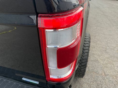 Used 2022 Ford F150 Lariat w/ Equipment Group 502A High image 29