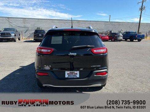 Used 2018 Jeep Cherokee Limited AWD/4WD image 6