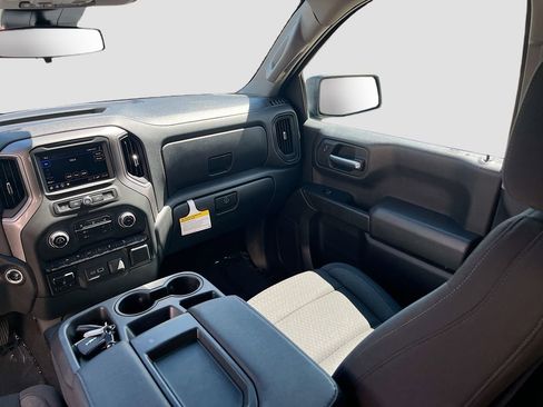 Used 2023 Chevrolet Silverado 1500 Custom Trail Boss w/ LPO, Dark Essentials Package AWD/4WD image 22