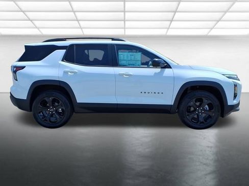 New 2026 Chevrolet Equinox LT AWD/4WD image 3