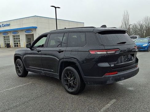 Used 2024 Jeep Grand Cherokee L Laredo AWD/4WD image 5
